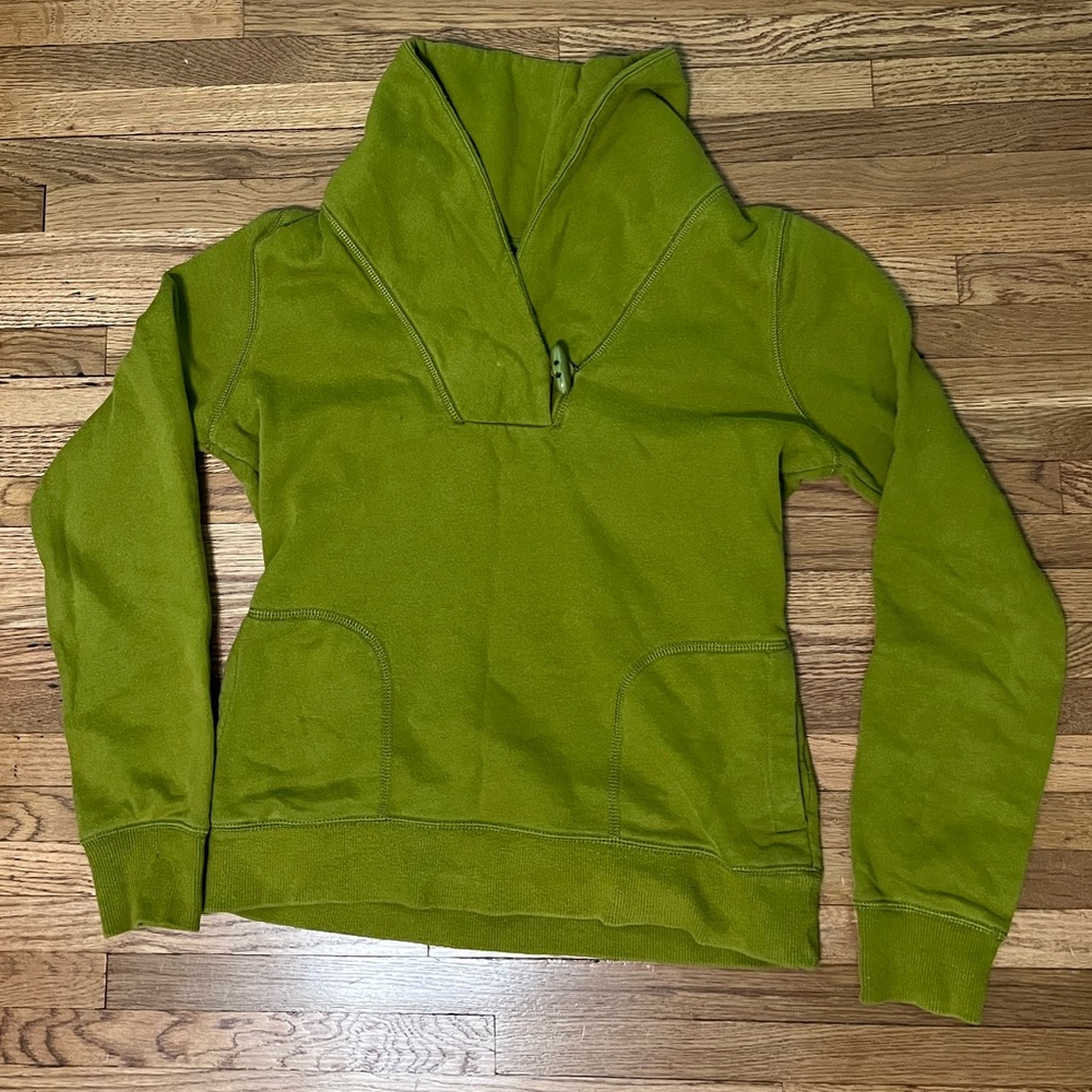Unique Vintage Sweater